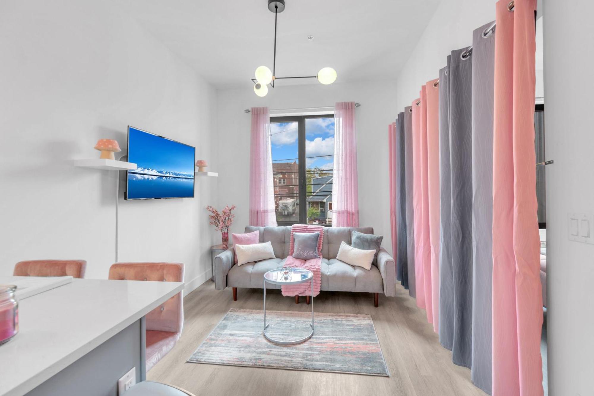 Апартаменты Pink Heaven Indoor Pool, Free Parking, Near Nyc Элизабет Экстерьер фото